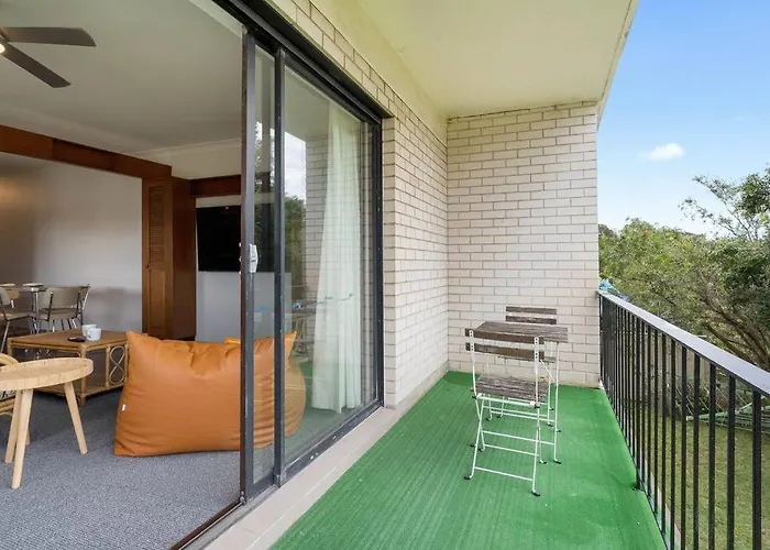 Fun Retro 2 Bedroom Apartment