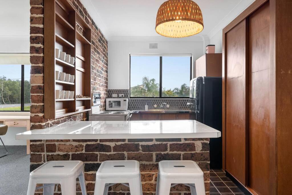 Fun Retro 2 Bedroom Apartment