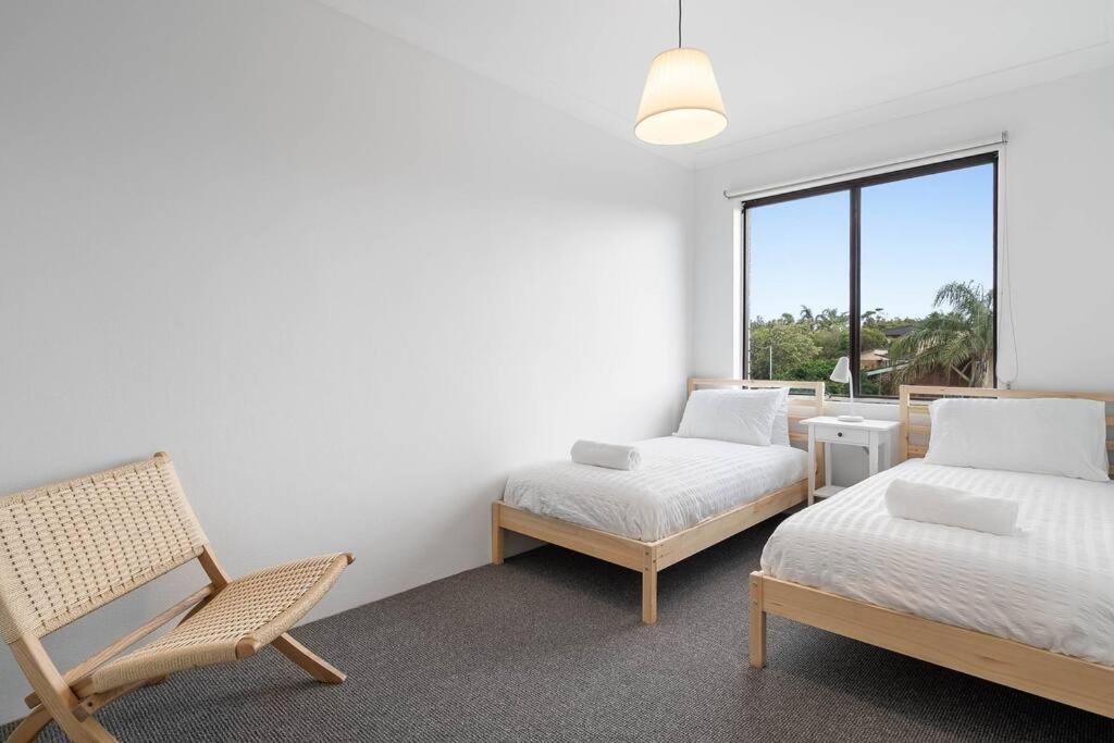 Fun Retro 2 Bedroom *
